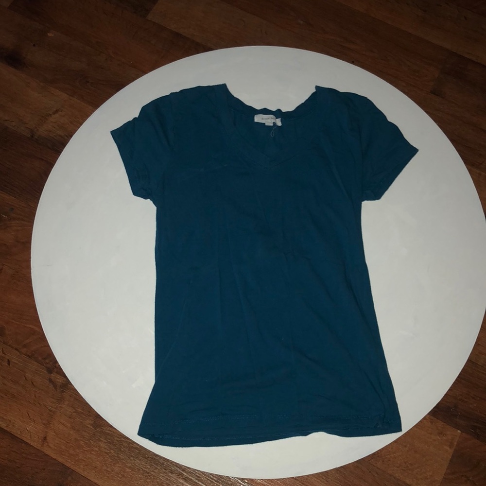 blue tee shirt
